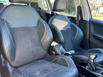 Peugeot 2008   118.000 km   5 moduri condus  garantie  rate
