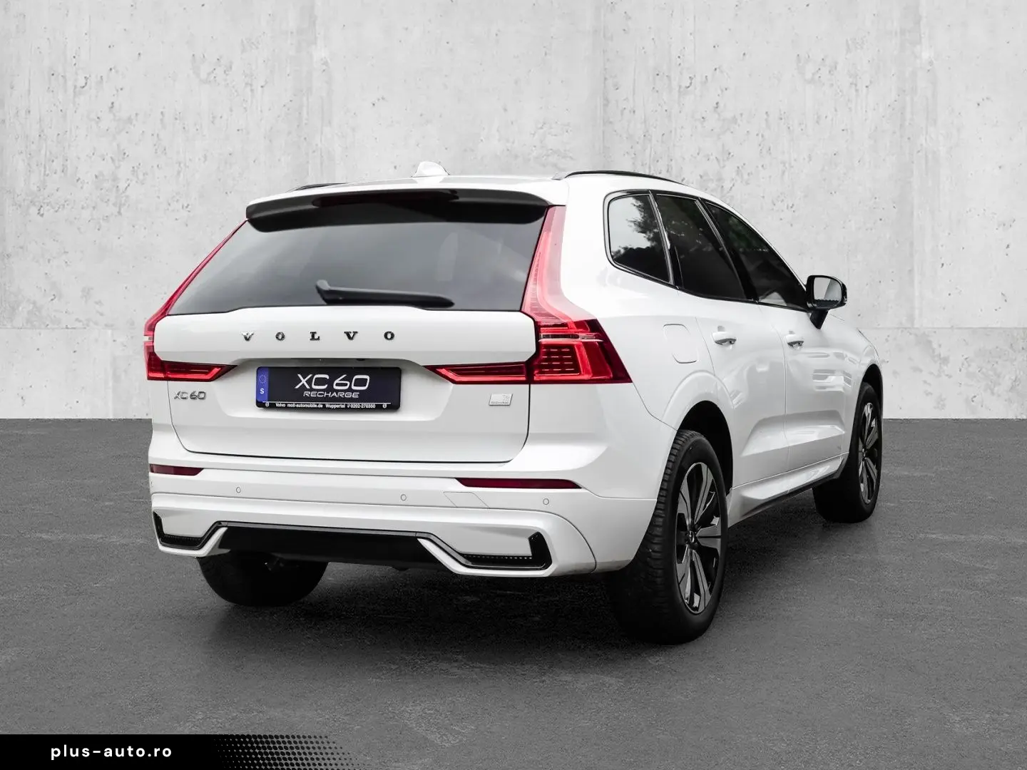 VOLVO XC60 R Design Recharge Plug-In Hybrid AWD T6 Twi