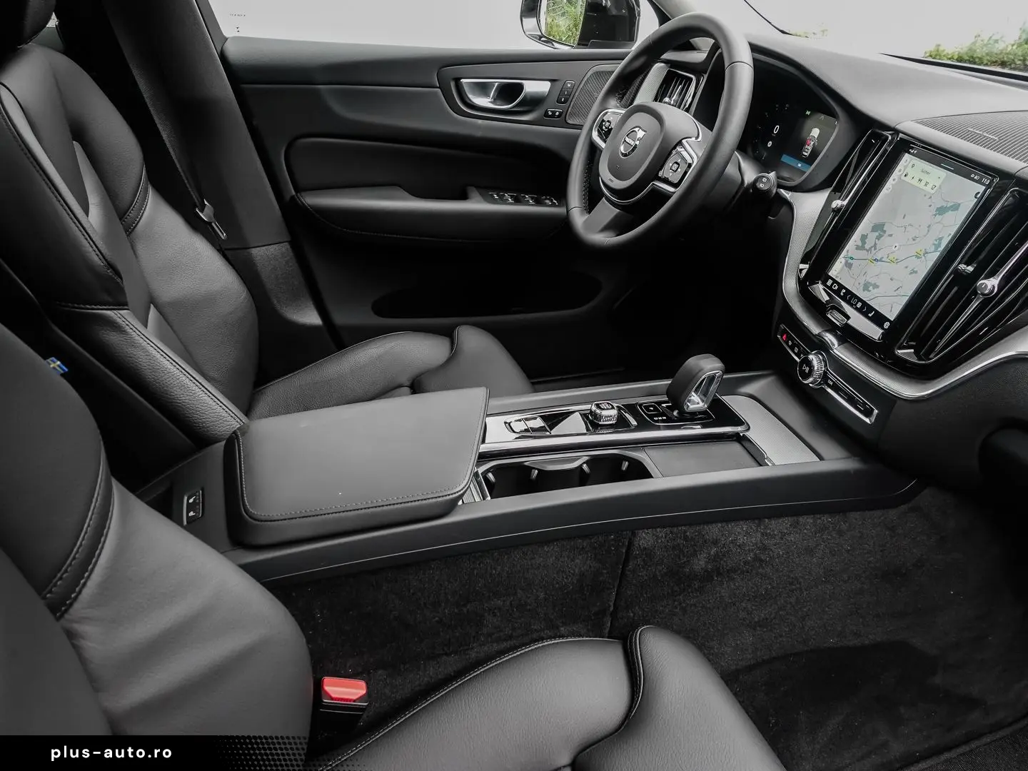 VOLVO XC60 R Design Recharge Plug-In Hybrid AWD T6 Twi