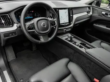 VOLVO XC60 R Design Recharge Plug-In Hybrid AWD T6 Twi