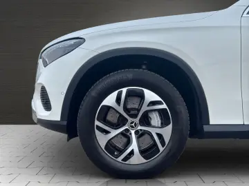 MERCEDES-BENZ GLC 300e 4Matic Avantgarde LED Kamera &hellip;