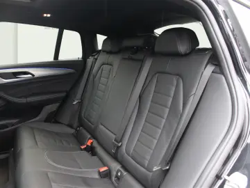 BMW X4 M40d 21  Pano HeadUp DrivingAProf Adaptives F