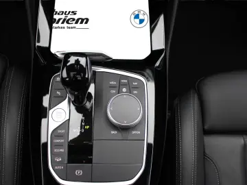 BMW X4 M40d 21  Pano HeadUp DrivingAProf Adaptives F