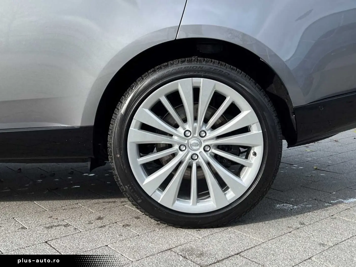 LAND ROVER Range Rover P530 SV