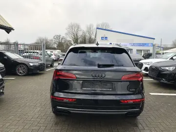 AUDI Q5 40 TDI qu S Line Pano Matrix Luft Bang Mass
