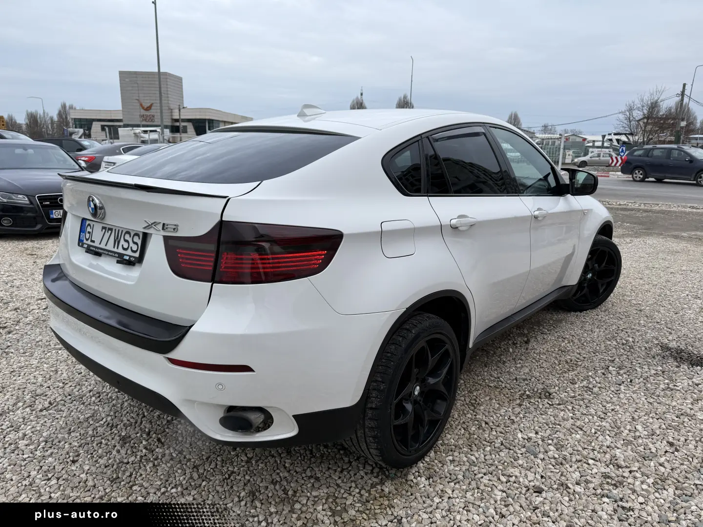 7000 e avans 7000e în rate