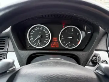 7000 e avans 7000e în rate