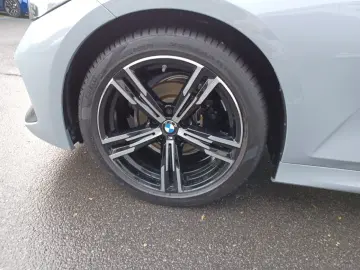 BMW 318i Limousine M Sportpaket DAB Tempomat Shz