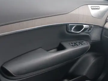 VOLVO XC90 T8 AWD UltraDark Massage Ventil AirSusp Bowers
