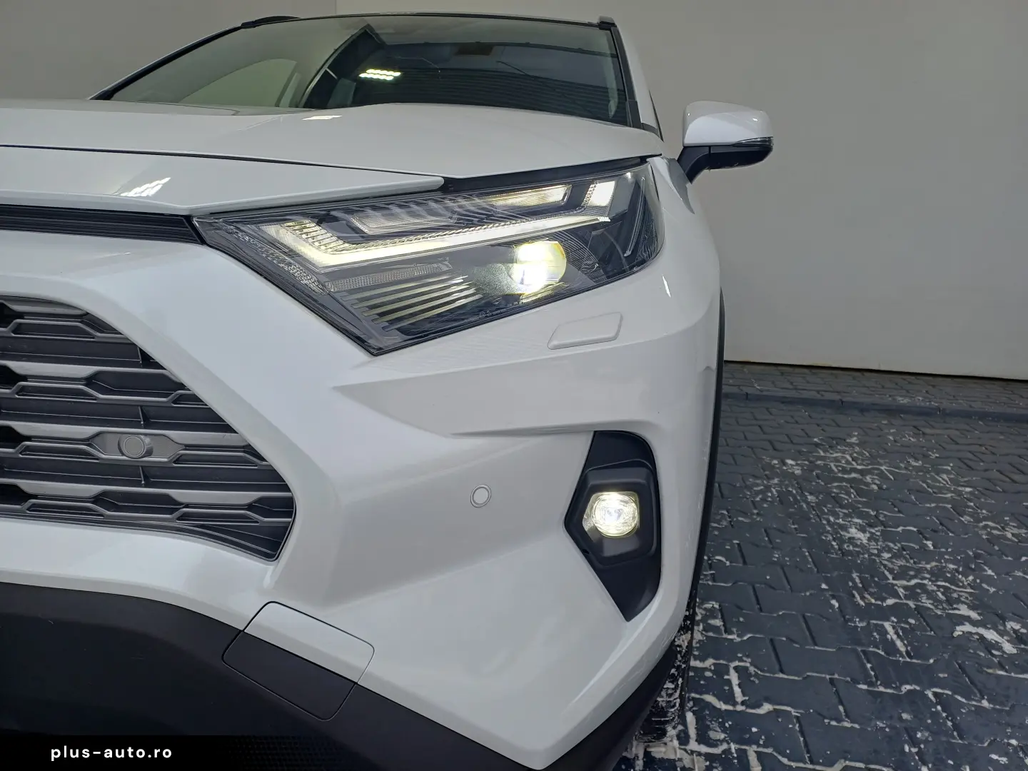 Toyota RAV4 2 5 Hybrid Luxury Premium AWD