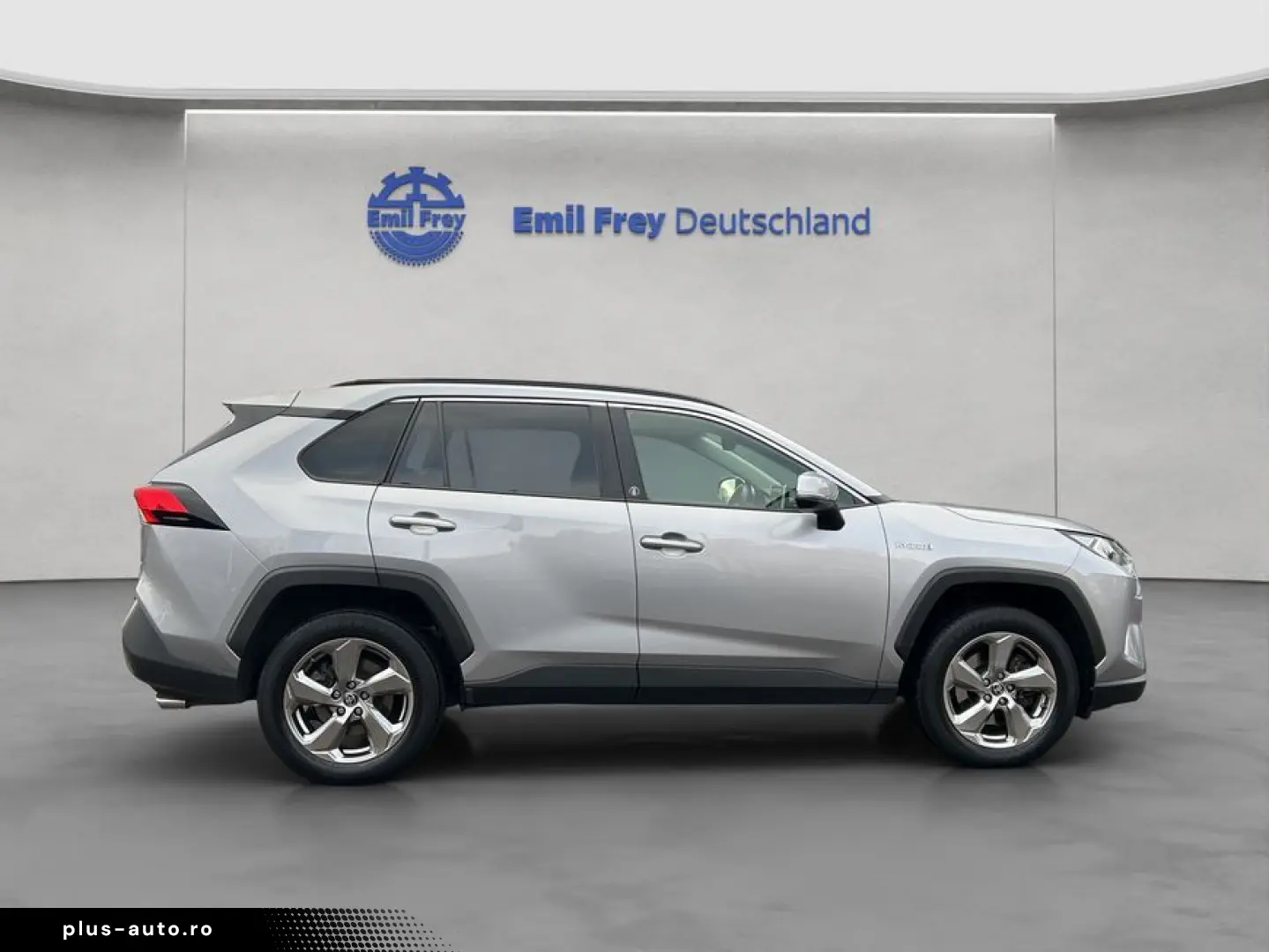 TOYOTA RAV 4 2.5 4x4 Hybrid Team Deutschland