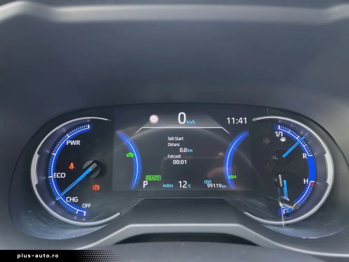 TOYOTA RAV 4 2.5 4x4 Hybrid Team Deutschland