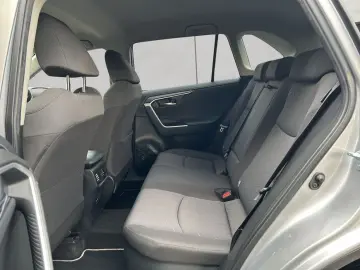 TOYOTA RAV 4 2.5 4x4 Hybrid Team Deutschland