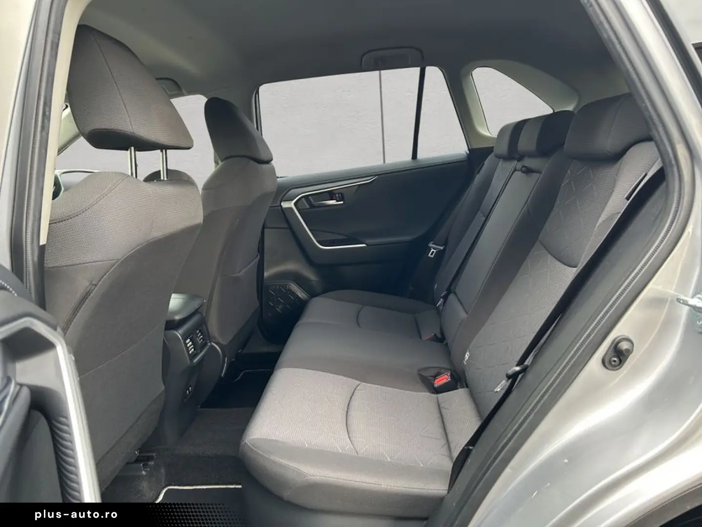 TOYOTA RAV 4 2.5 4x4 Hybrid Team Deutschland