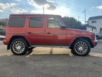 MERCEDES-BENZ G550 AMG
