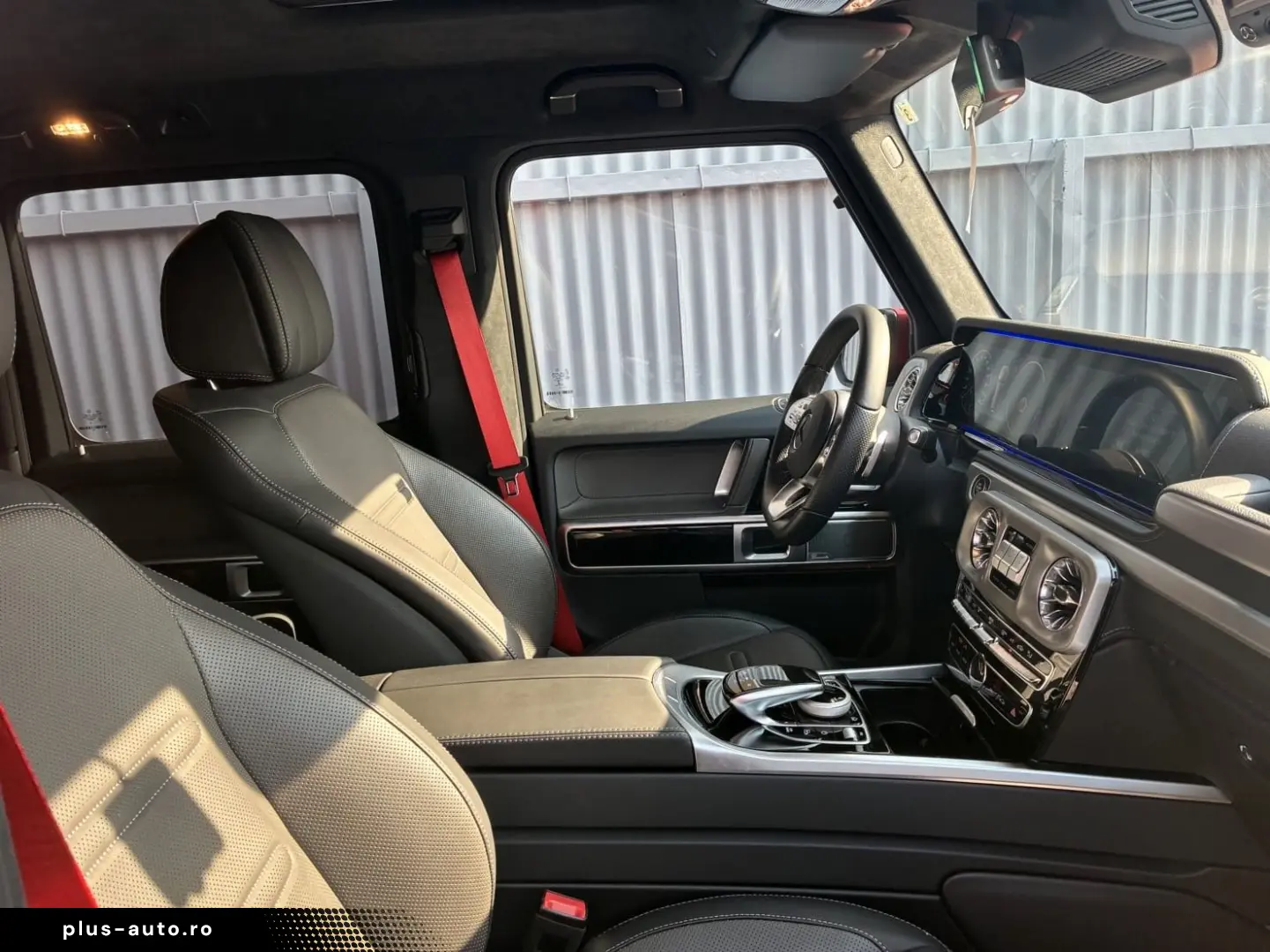 MERCEDES-BENZ G550 AMG