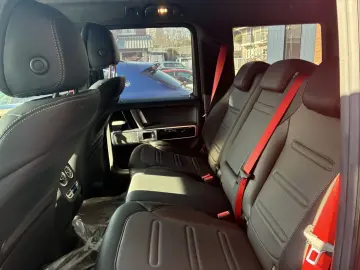 MERCEDES-BENZ G550 AMG