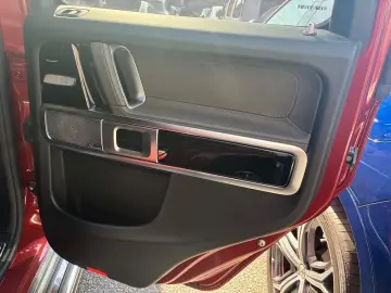 MERCEDES-BENZ G550 AMG