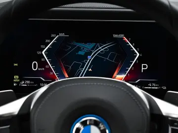 BMW 750e xDrive Executive