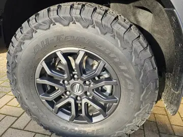 Ford Raptor  3.0 292PS Pachet Raptor ACC