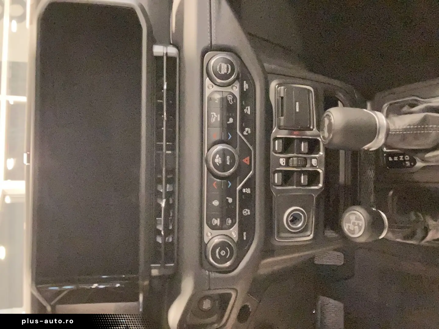 JEEP Wrangler Sahara 2.0l T-GDI 270 PS 4x4