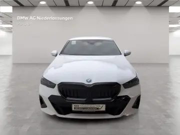 BMW 550e xDr M Sport AdaptiveSusp IconicGlow Ventil 360