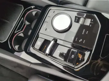 BMW 550e xDr M Sport AdaptiveSusp IconicGlow Ventil 360