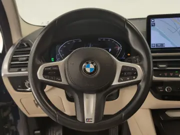 BMW X3 xDrive20d Navi Laser RFK Pano HUD