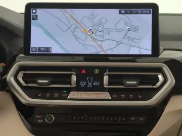 BMW X3 xDrive20d Navi Laser RFK Pano HUD