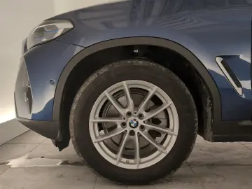 BMW X3 xDrive20d Navi Laser RFK Pano HUD