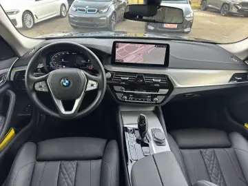 BMW 530e xDrive Touring