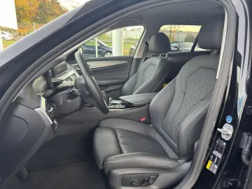 BMW 530e xDrive Touring