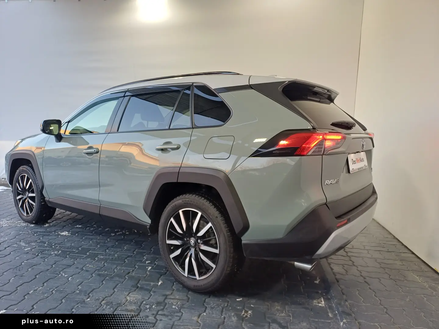 Toyota RAV4 Hybrid 4x4 Adventure