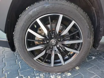 Toyota RAV4 Hybrid 4x4 Adventure