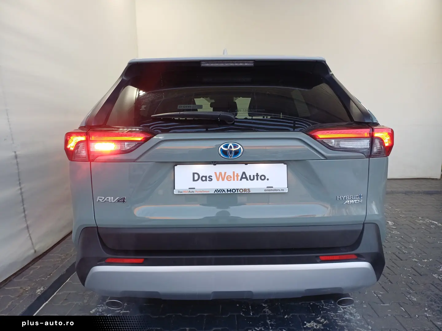 Toyota RAV4 Hybrid 4x4 Adventure