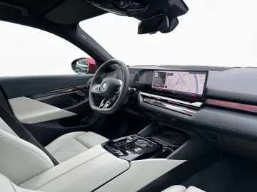 BMW 550e xDr MSpPro AdaptiveSusp IconicGl Ventil Bowers
