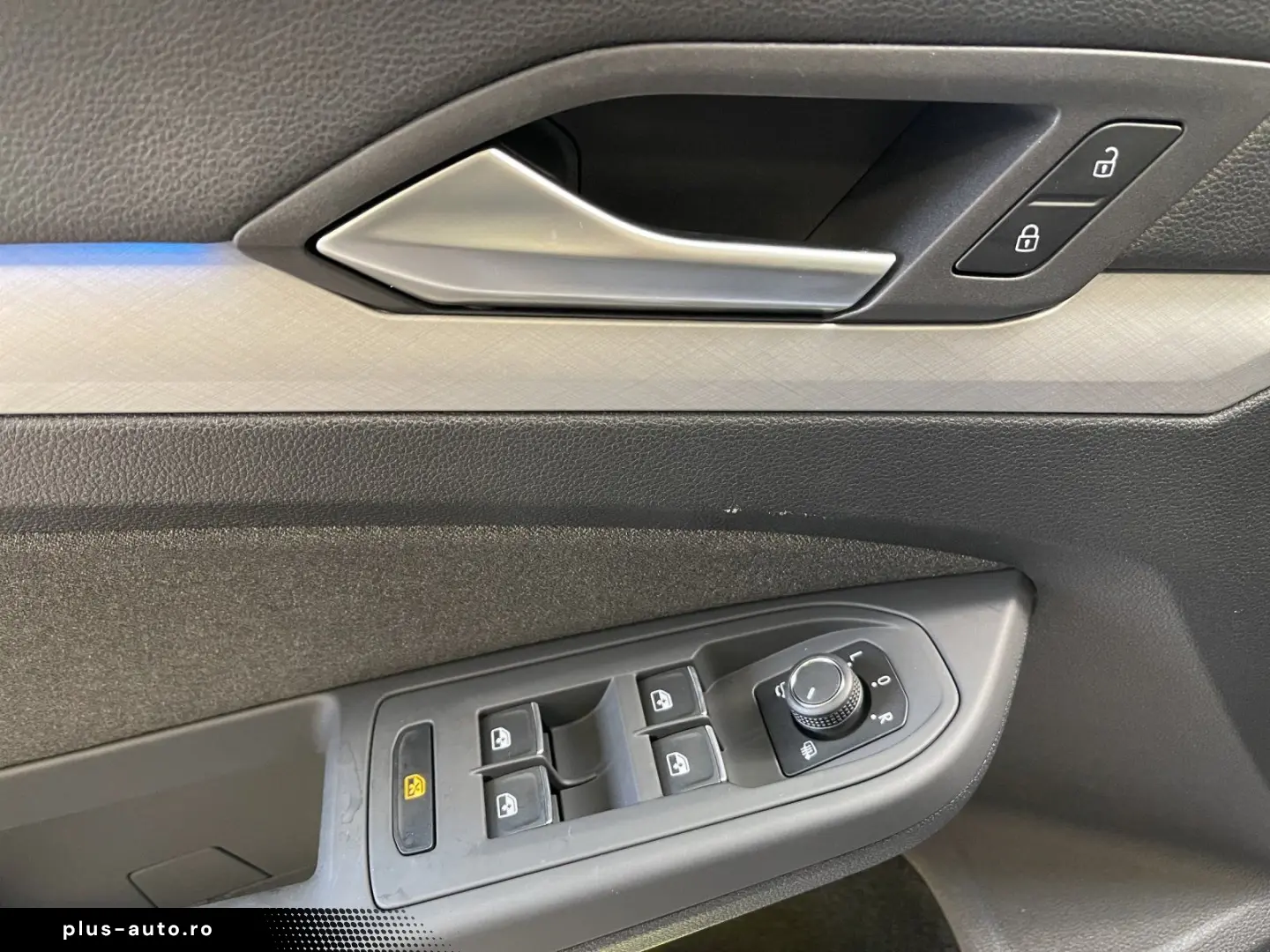 VW Golf VIII 1.5 TSI 85 kW ACC Virtual KlimaA.