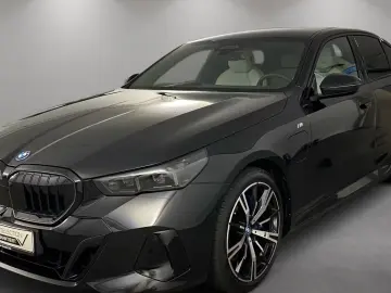 BMW 550e xDrive M Sport Bowers Ventil 360 IconicGl