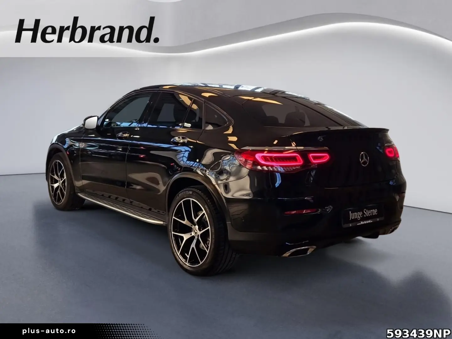 MERCEDES-BENZ GLC 300 4M AMG AHK Night 360  DISTRONIC