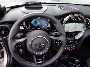 MINI Cooper Cabrio JCW Premium  HuD DC HK PDC v h Kam