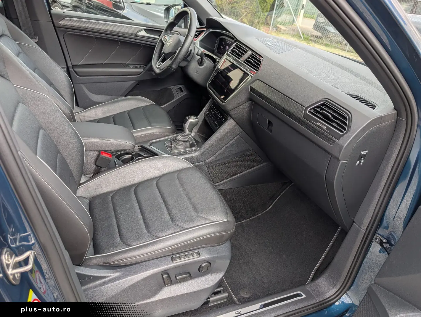 VW Tiguan eHYBRID R-Line  HUD ACC AHK DCC IQ Memory