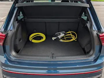 VW Tiguan eHYBRID R-Line  HUD ACC AHK DCC IQ Memory