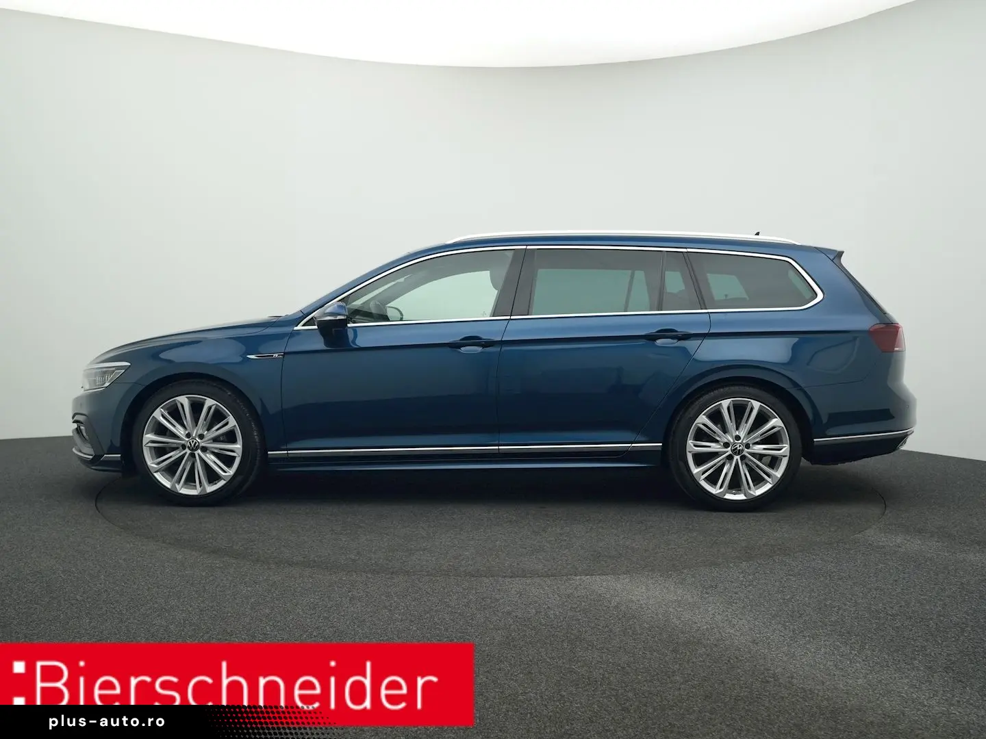 VW Passat Variant 2.0 TDI DSG 4Mo. R-Line 5-J-GAR N
