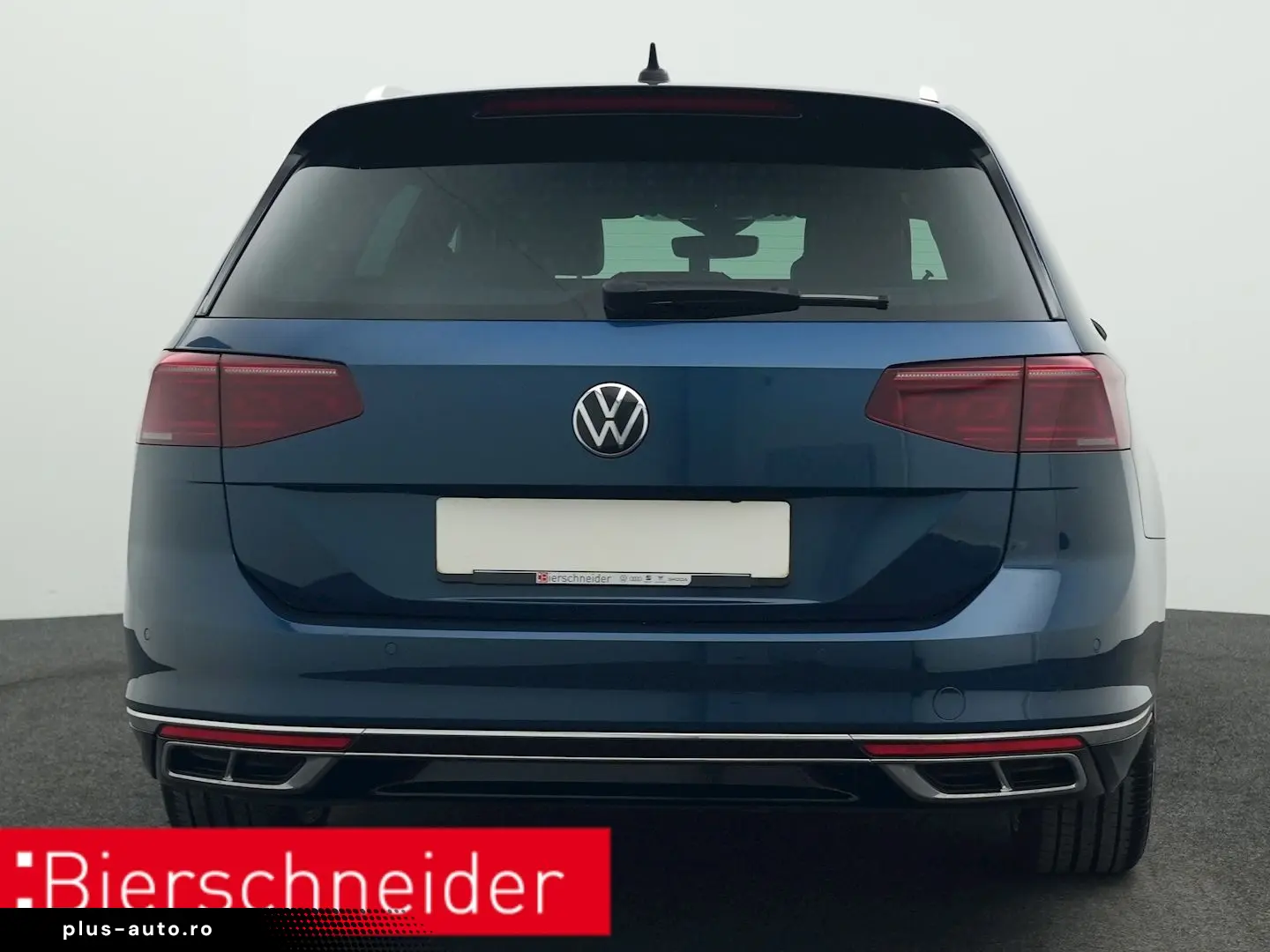 VW Passat Variant 2.0 TDI DSG 4Mo. R-Line 5-J-GAR N