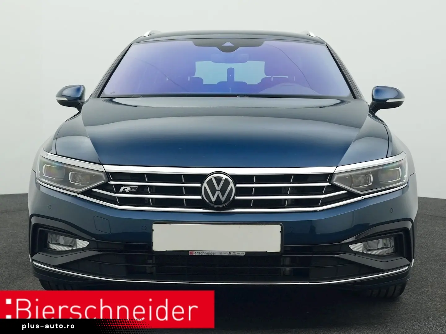 VW Passat Variant 2.0 TDI DSG 4Mo. R-Line 5-J-GAR N