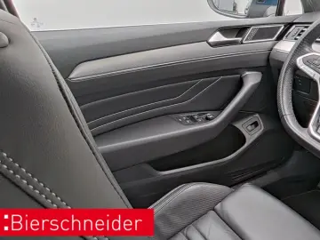 VW Passat Variant 2.0 TDI DSG 4Mo. R-Line 5-J-GAR N