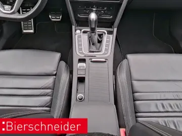 VW Passat Variant 2.0 TDI DSG 4Mo. R-Line 5-J-GAR N