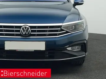 VW Passat Variant 2.0 TDI DSG 4Mo. R-Line 5-J-GAR N
