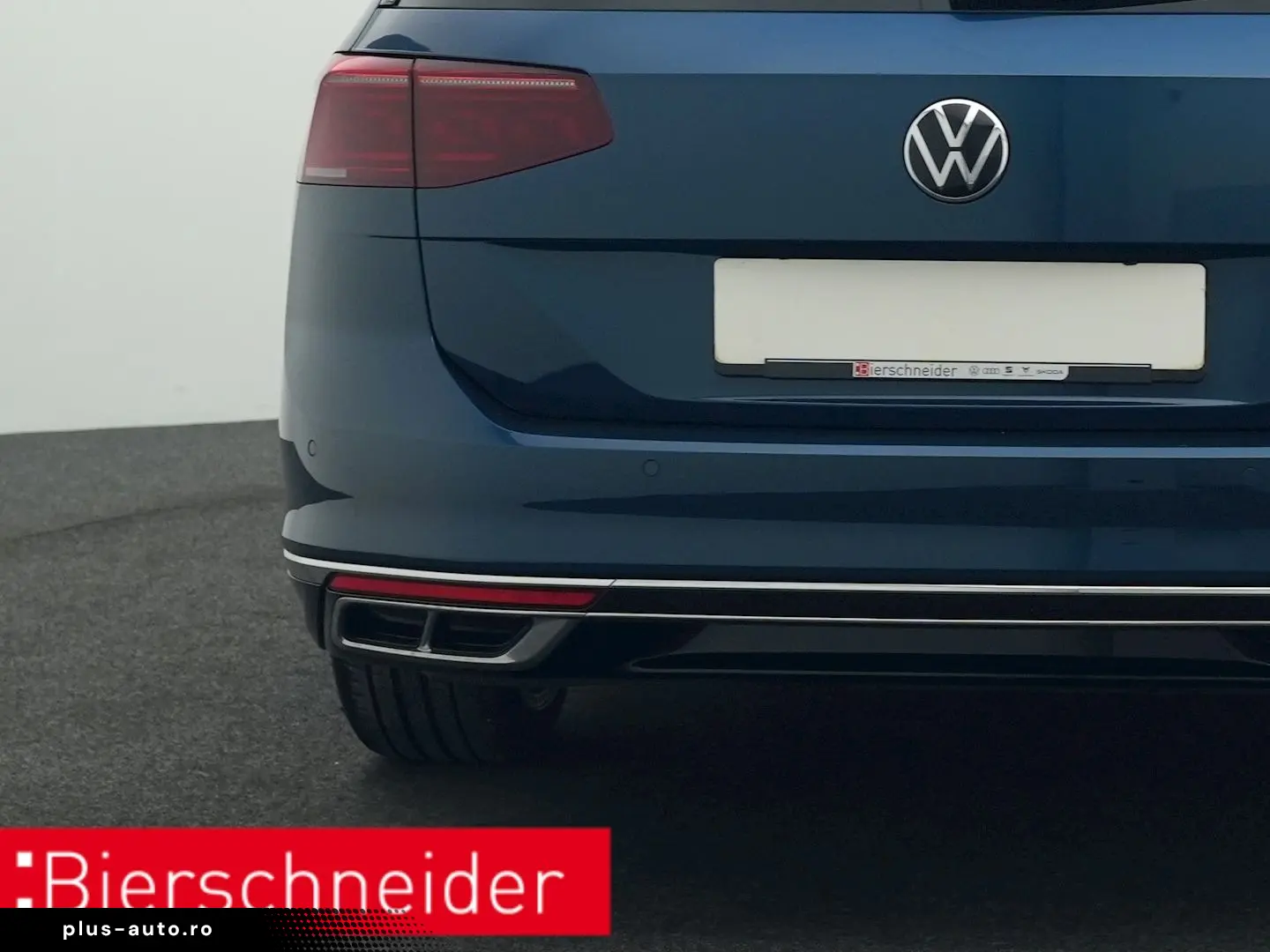 VW Passat Variant 2.0 TDI DSG 4Mo. R-Line 5-J-GAR N