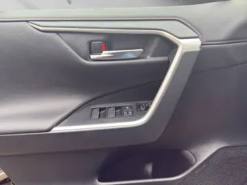 TOYOTA RAV 4 PLUG-IN HYBRID 4x4 CARPLAY KAMERA